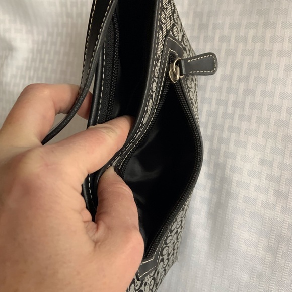 Black double G canvas handbag purse with two zipper compartments, single… - Picture 3 of 8